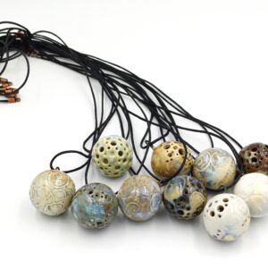 unikaten nakit glinena kroglica, pottery art, glinene krogle