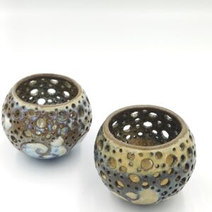 unikatna svetila iz gline, pottery art, svetila za svečo, električna svetila