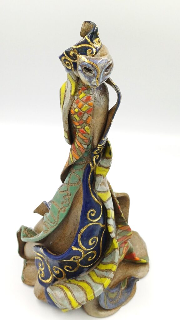 umetnine iz gline, pottery art, svobodni kosi gline