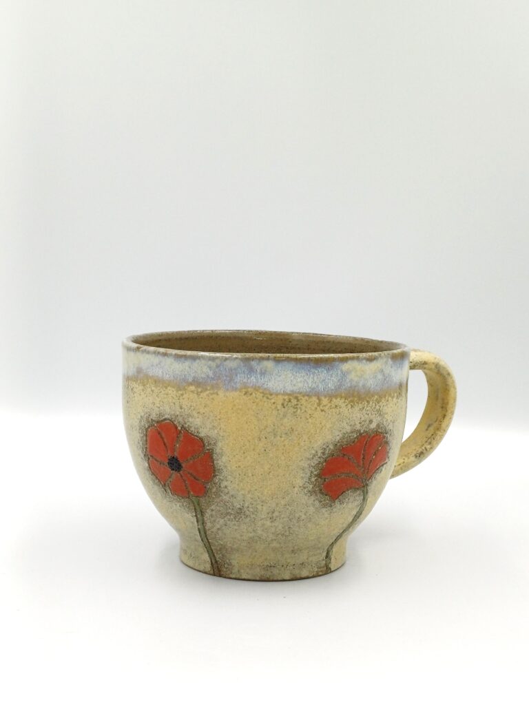 unikatne skodelice iz gline, pottery art, skodelice z labirinti, keramične skodelice, skodelice iz kamenine