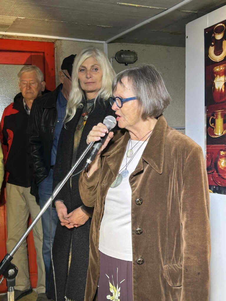 pop up prodajna razstava keramike, odprtje razstave 30 let pozneje, delavnica ustvarjanje na lončarskem vretenu, pogovor z ustvarjalko Polono Zajc